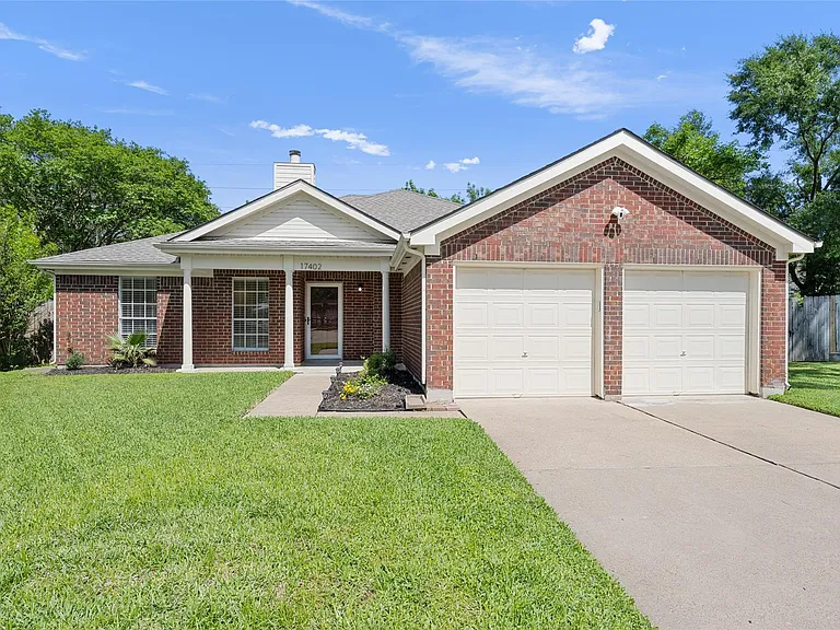 17402 Eastwood Cir — Photo 2