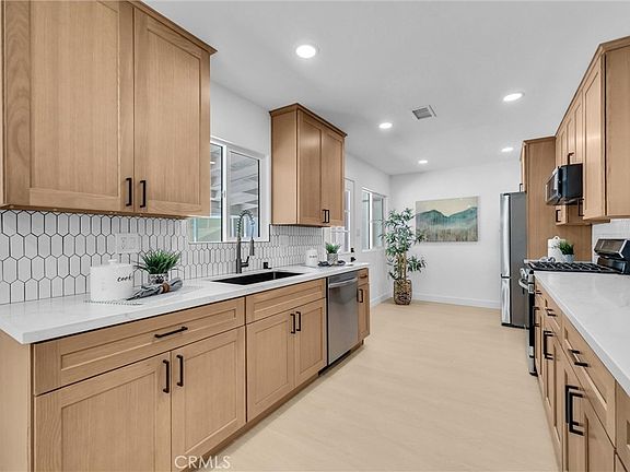 2nd image of 2849 W Polk Ave