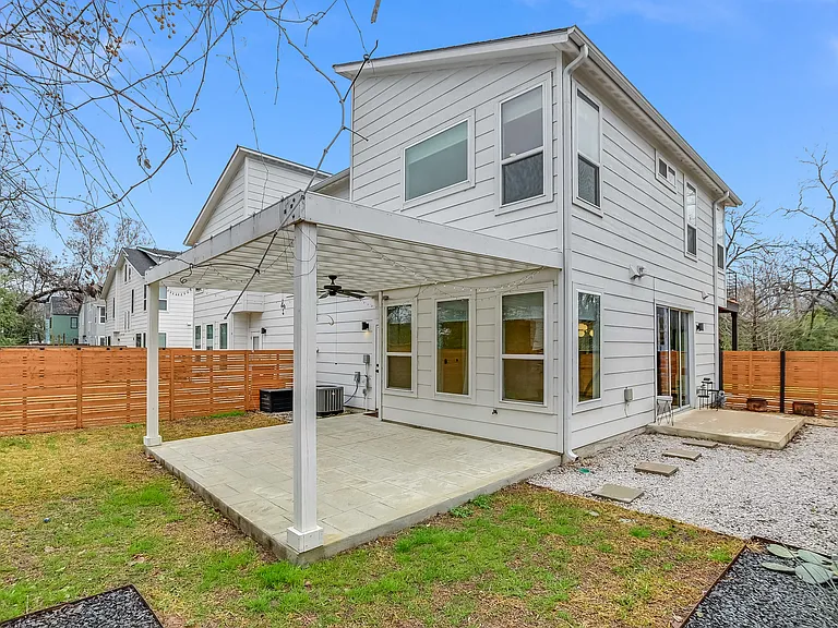 1106 Walton Ln #A — Photo 8