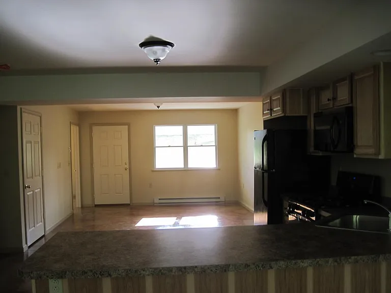 52 Trinity Ln — Photo 3