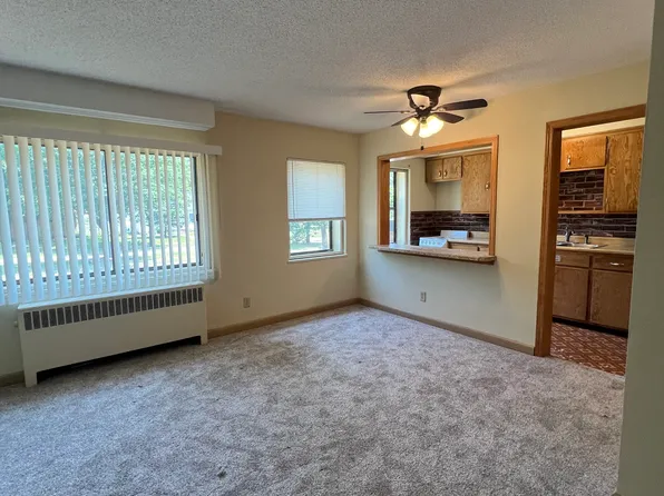 905 Kilian Blvd SE, Saint Cloud, MN 56304