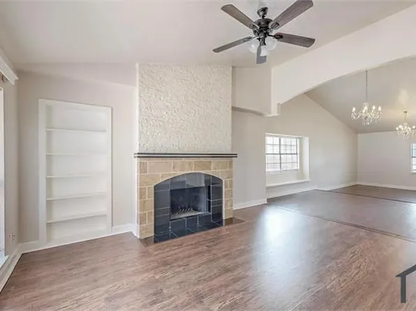 1137 Gannon Dr, Plano, TX 75025