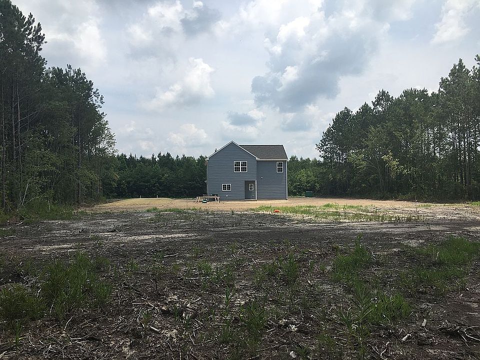 2nd image of 2135 Airport Rd