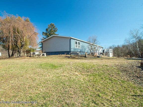 4th image of 223 Plattekill Road