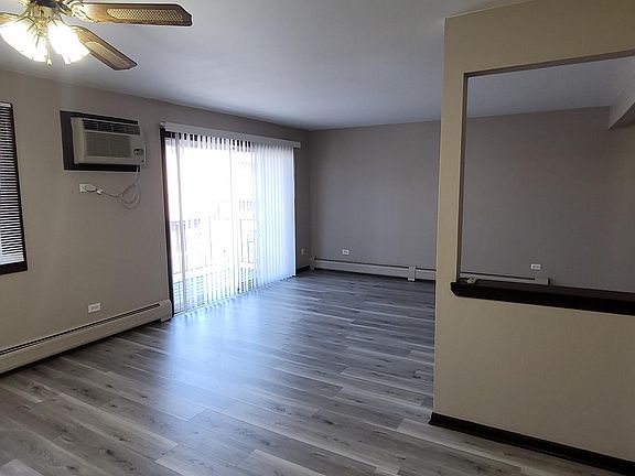5th image of 10425 Mason Ave #11004834