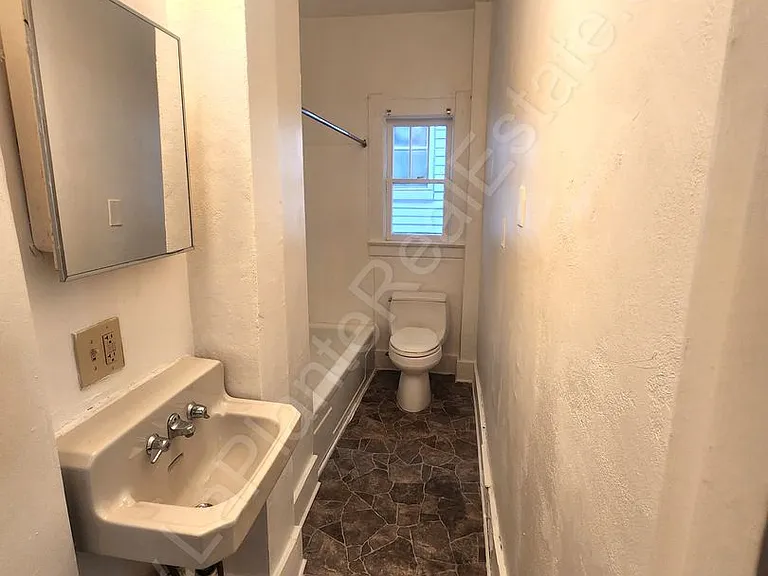 1705 Marlow Rd — Photo 8