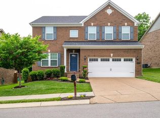 626 Stonebridge Ln, Mount Juliet, TN 37122