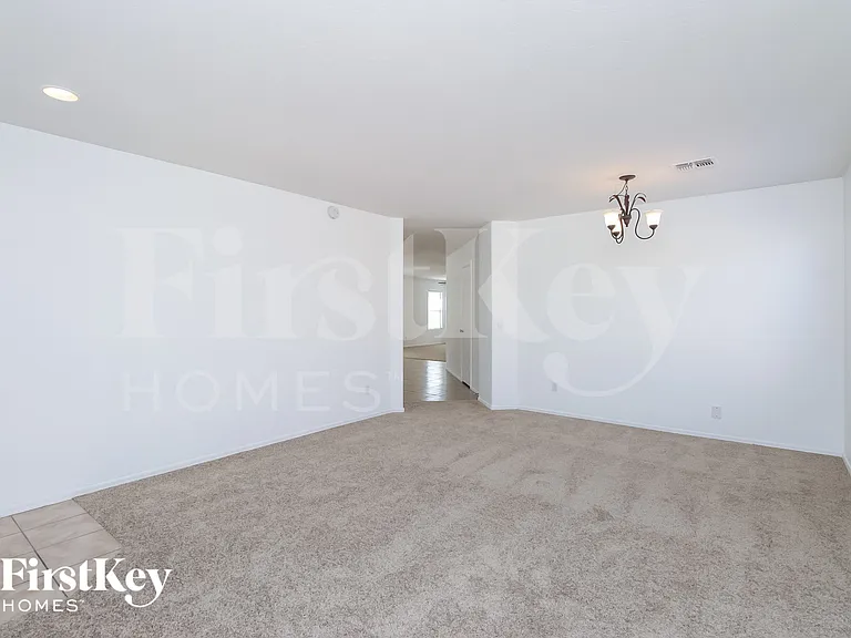 33140 N Cat Hills Ave — Photo 6