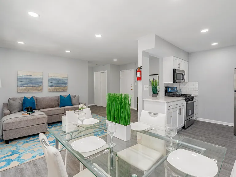 90 Oak St #1 — Photo 6