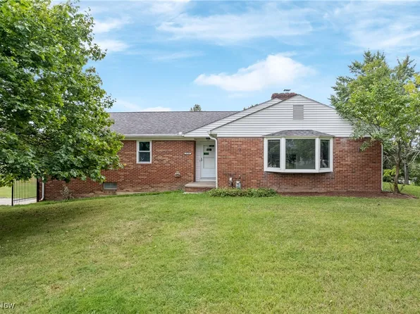 25700 Columbus Rd, Bedford Heights, OH 44146