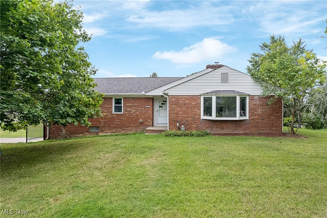 25700 Columbus Rd photo 1