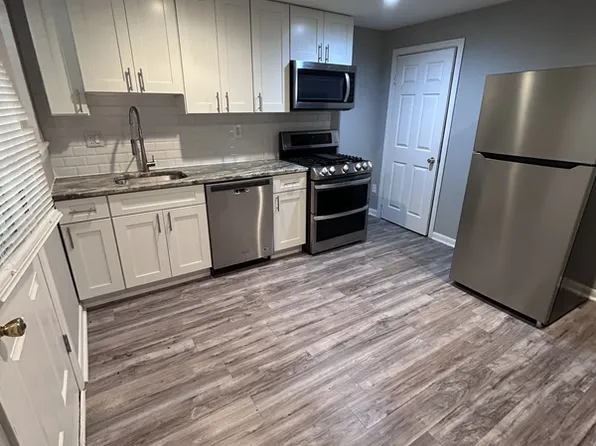 874 N Uber St, Philadelphia, PA 19130