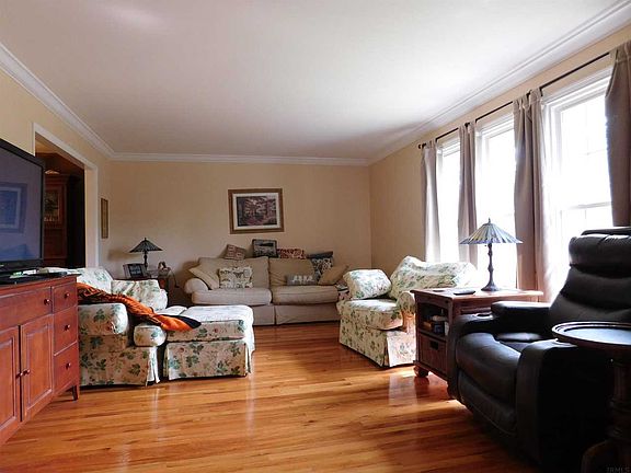 2nd image of 308 S Royal Ave