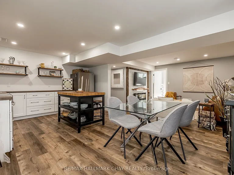3742 Horseshoe Valley Rd W #LOWER — Photo 6
