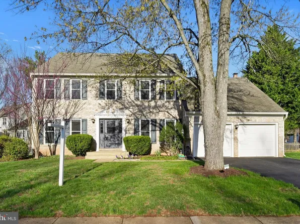 3124 Ashburton Ave, Herndon, VA 20171