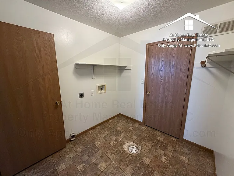 26332635 Gates Blvd — Photo 23