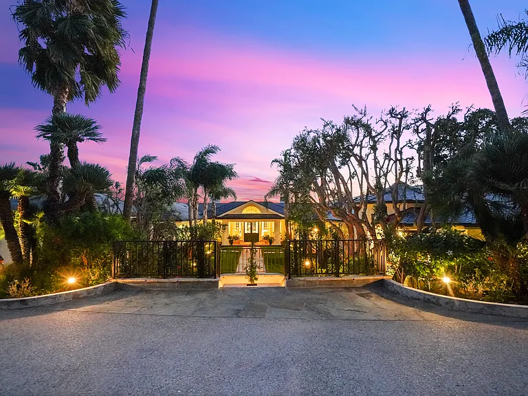 32300 Pacific Coast Hwy — Photo 58