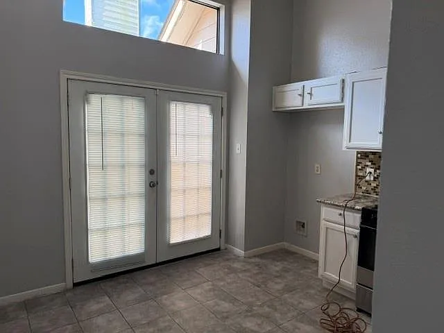 7722 Valera Ln — Photo 4