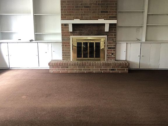 3rd image of 6365 Arrowhead Dr