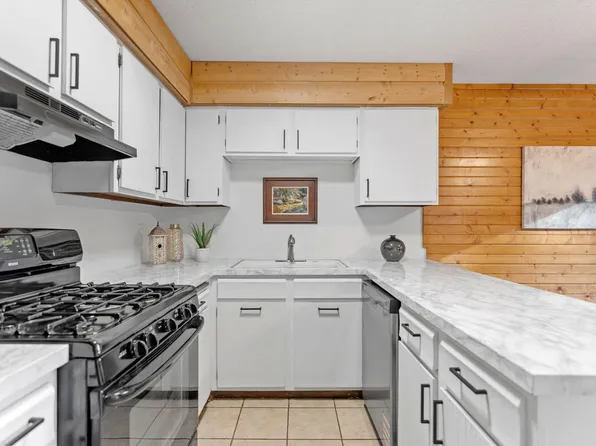13573 Everton Ave, Apple Valley, MN 55124