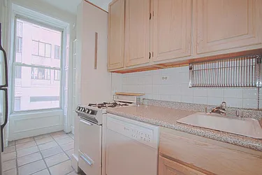 Rented by ROOM Real Estate