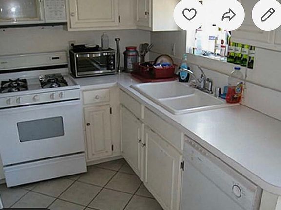 4th image of 1415 E 4th St APT 7