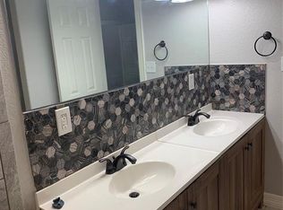 3153 Christie St, Houston, TX 77026