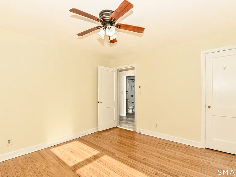 146 Warsaw St — Photo 10