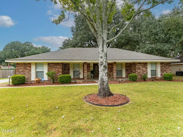 209 Bellemont Dr, Lafayette, LA 70507