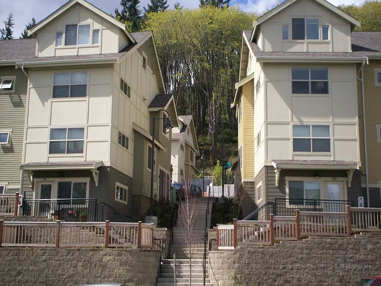 Rose Crest — Photo 6