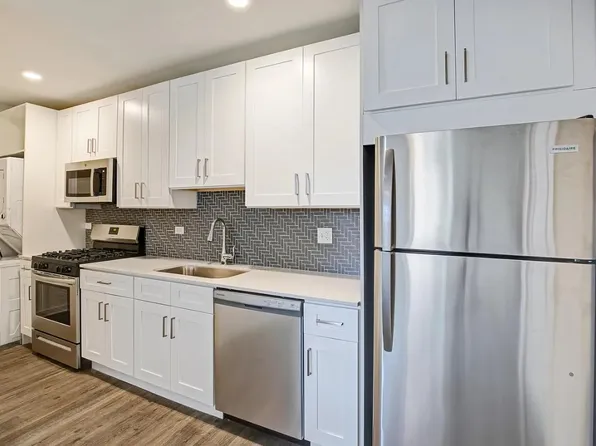 1244 N Bosworth Ave #1B, Chicago, IL 60642