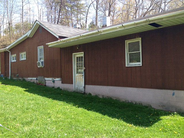 2nd image of 996-B Butler Hollow Rd