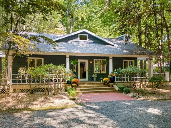 9441 California Rd, Union Pier, MI 49129