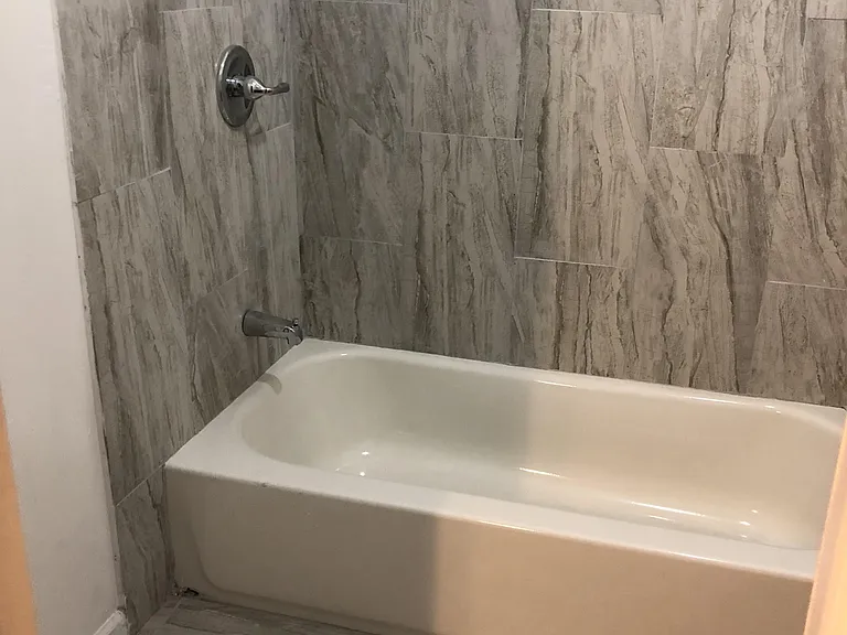 2393 Walton Ave #1 — Photo 12
