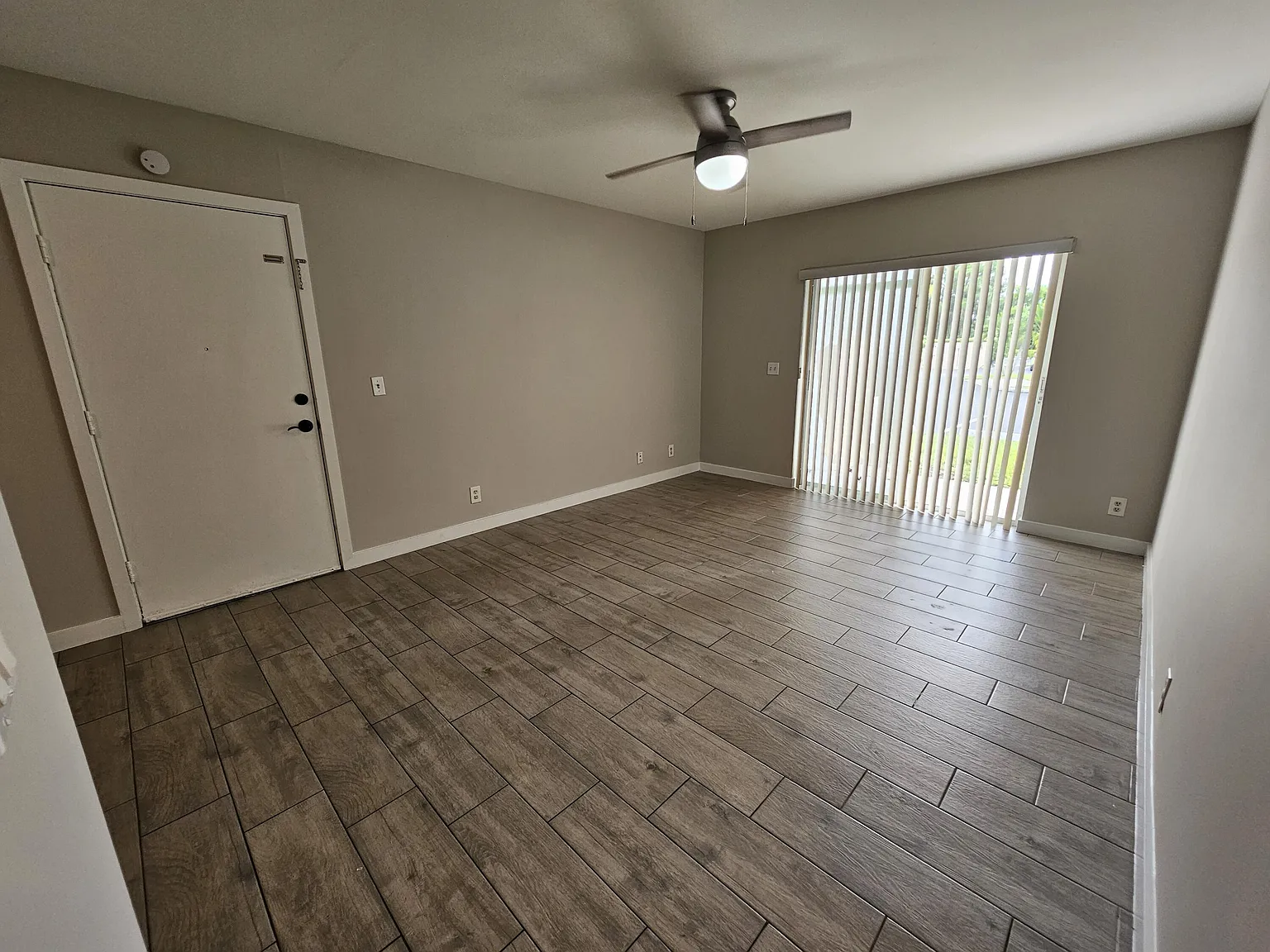 2 bed, 2.0 bath, 798 sqft, $2,000 — Photo 4