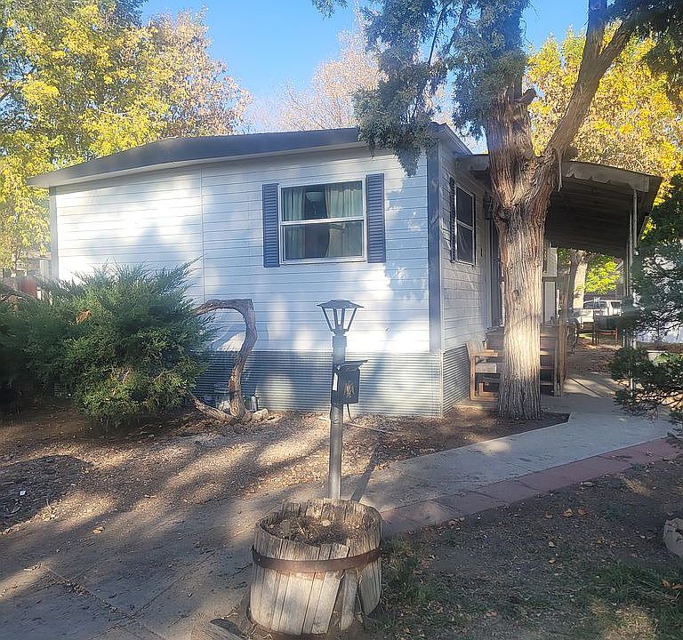 2nd image of 10 9th Ave Lot 1