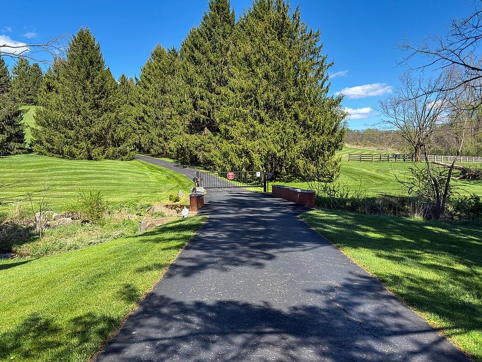 1st image of 1085 Pleasant Valley Rd