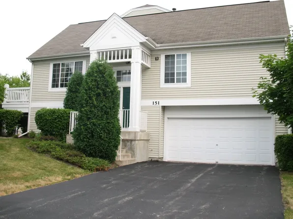 151 Lucerne Ct, Wheeling, IL 60090