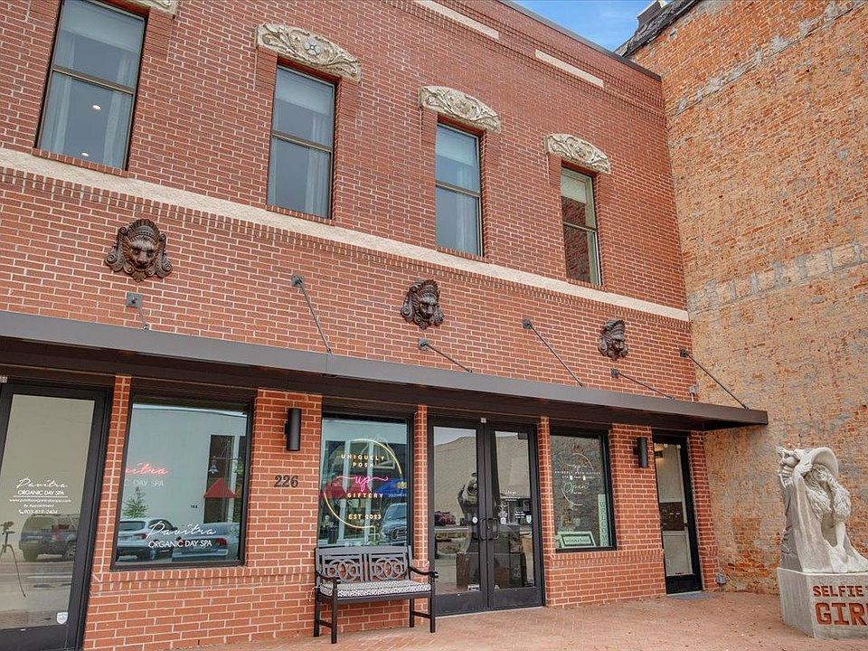 226 W Main St Denison TX Zillow