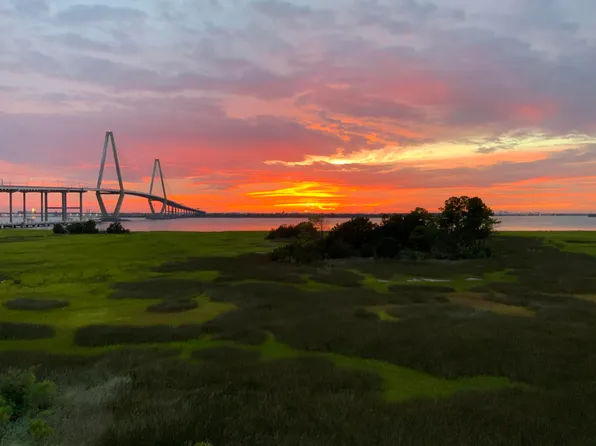 136 Cooper River Dr, Mount Pleasant, SC 29464