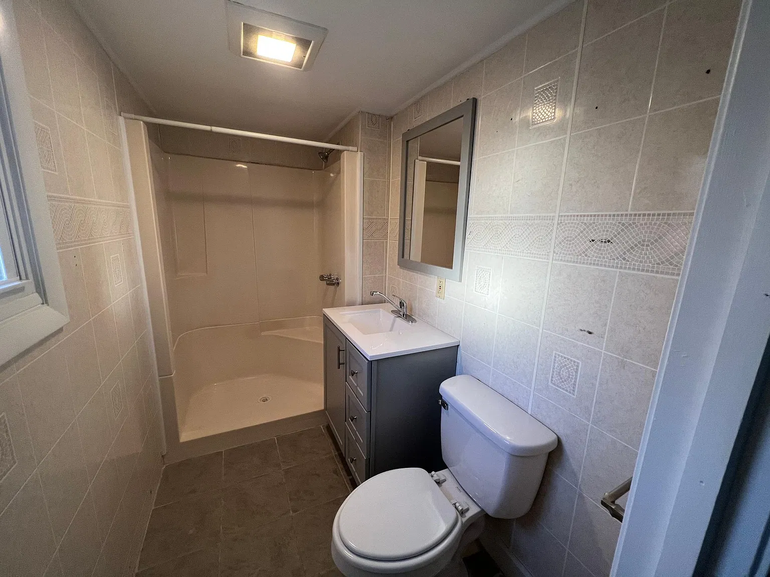 4 bed, 1497 sqft, $2,350 — Photo 4