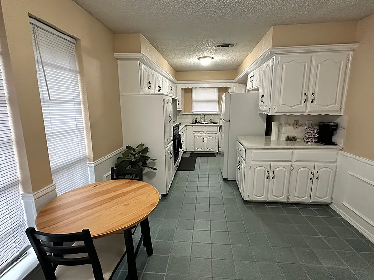 4821 S Country Club Rd — Photo 12
