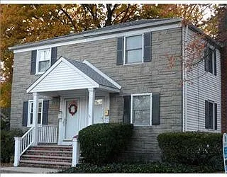 43 Kempson Pl photo 1