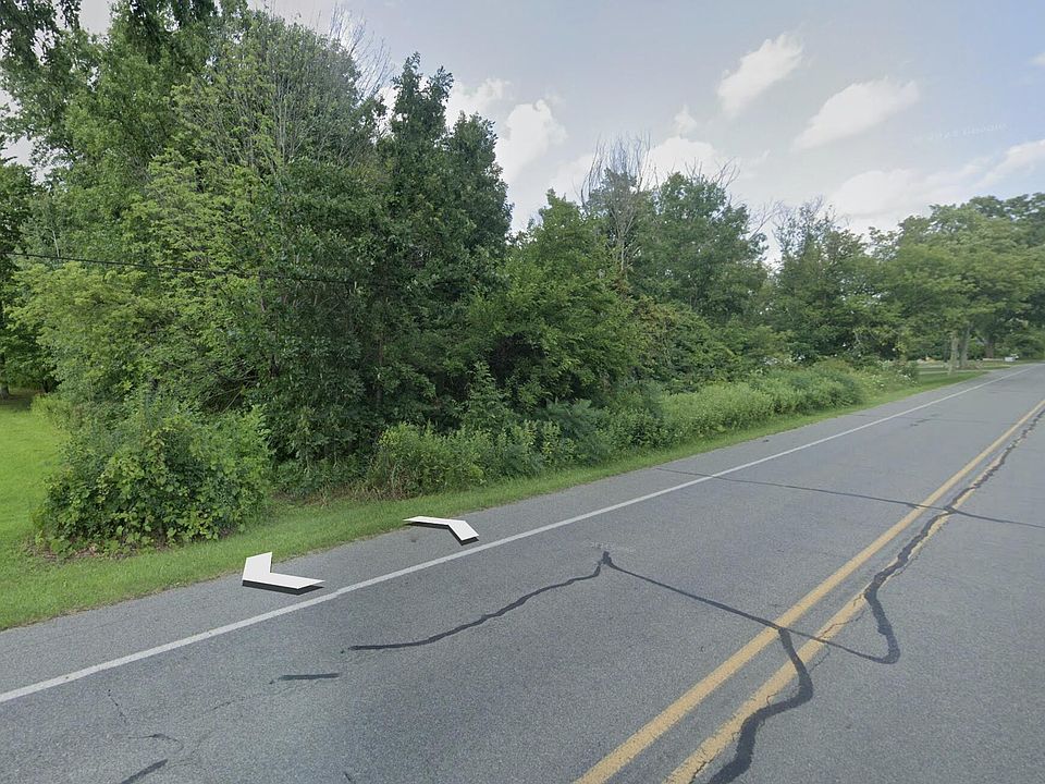 2nd image of County Farm Rd