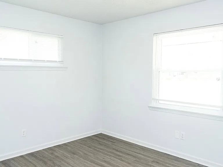 2182 Dugan St — Photo 9