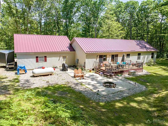 2nd image of 1081 Carlisle Dr Lot 7