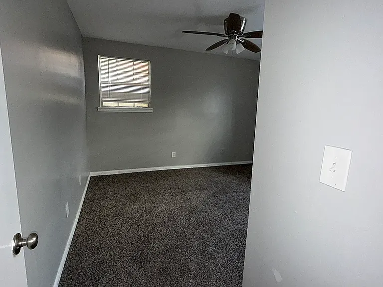 3008 Mid Dale Ln #2 — Photo 4