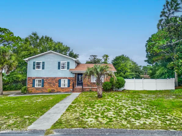 712 Yulan Drive, Wilmington, NC 28412