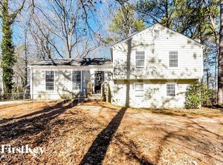 102 Parkview Dr, Stockbridge, GA 30281