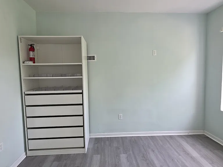 1864 N Uber St — Photo 28